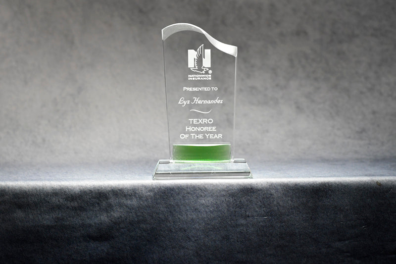 Cry Wave Top 7" w/Color Bar - Monarch Trophy Studio