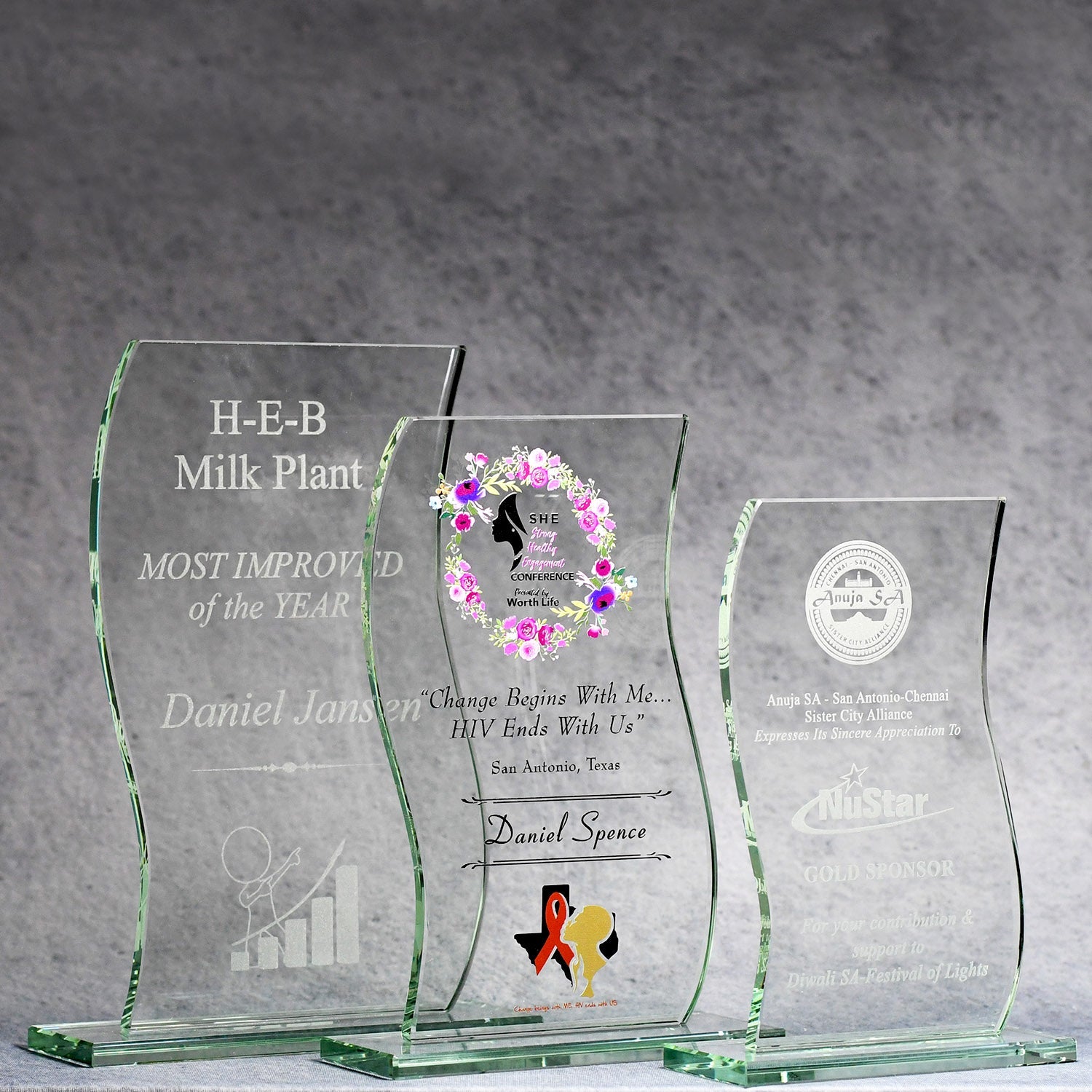 Economy Jade Crystal Curve - Monarch Trophy Studio