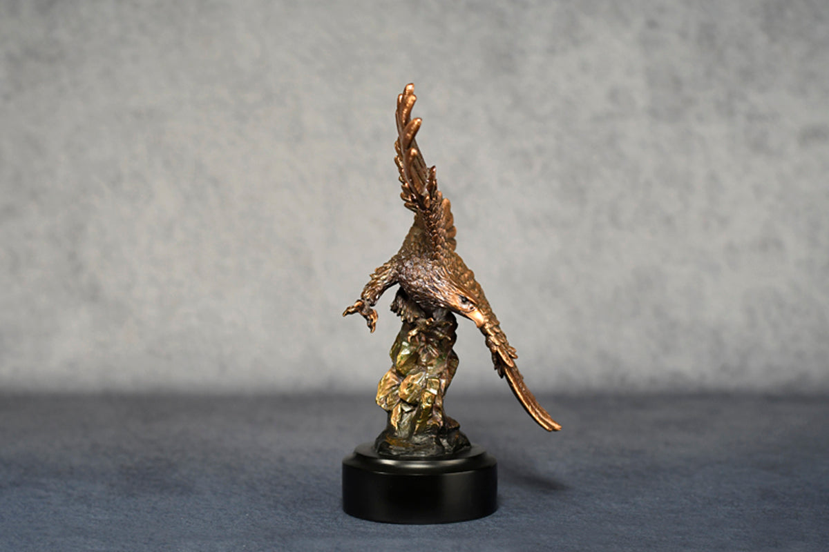 Eagle Resin on Black Base - Monarch Trophy Studio