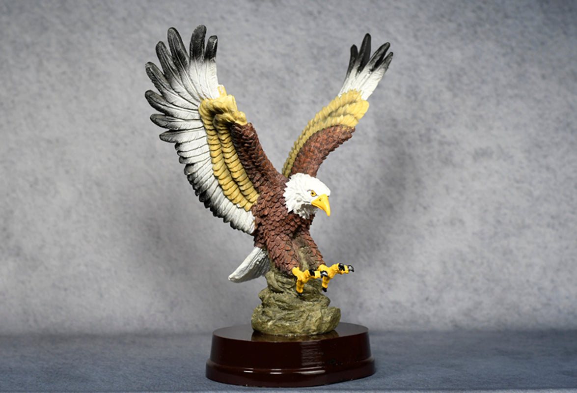 Eagle In Flight w/ Wood Base - Monarch Trophy Studio