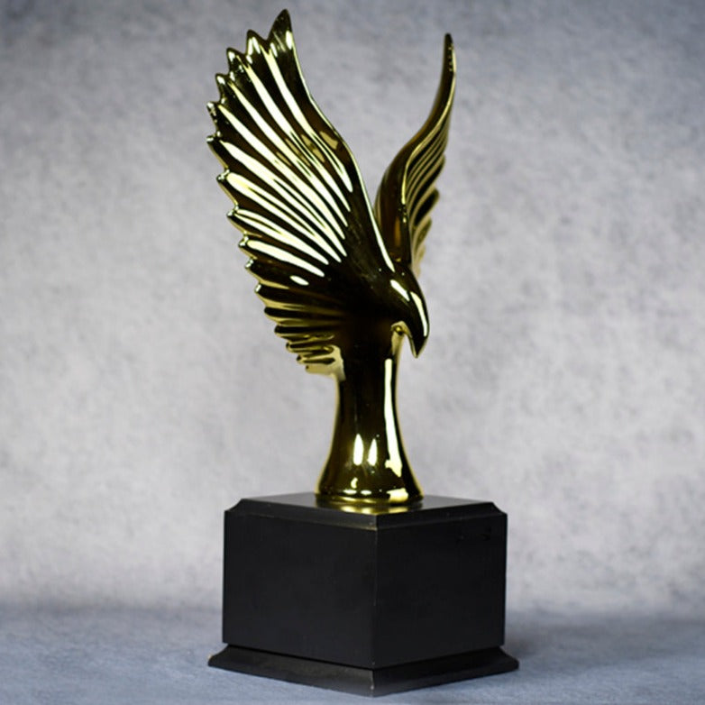 Modern Eagle - Monarch Trophy Studio
