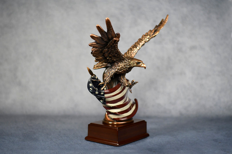 Eagle in Flight w/American Flag - Monarch Trophy Studio