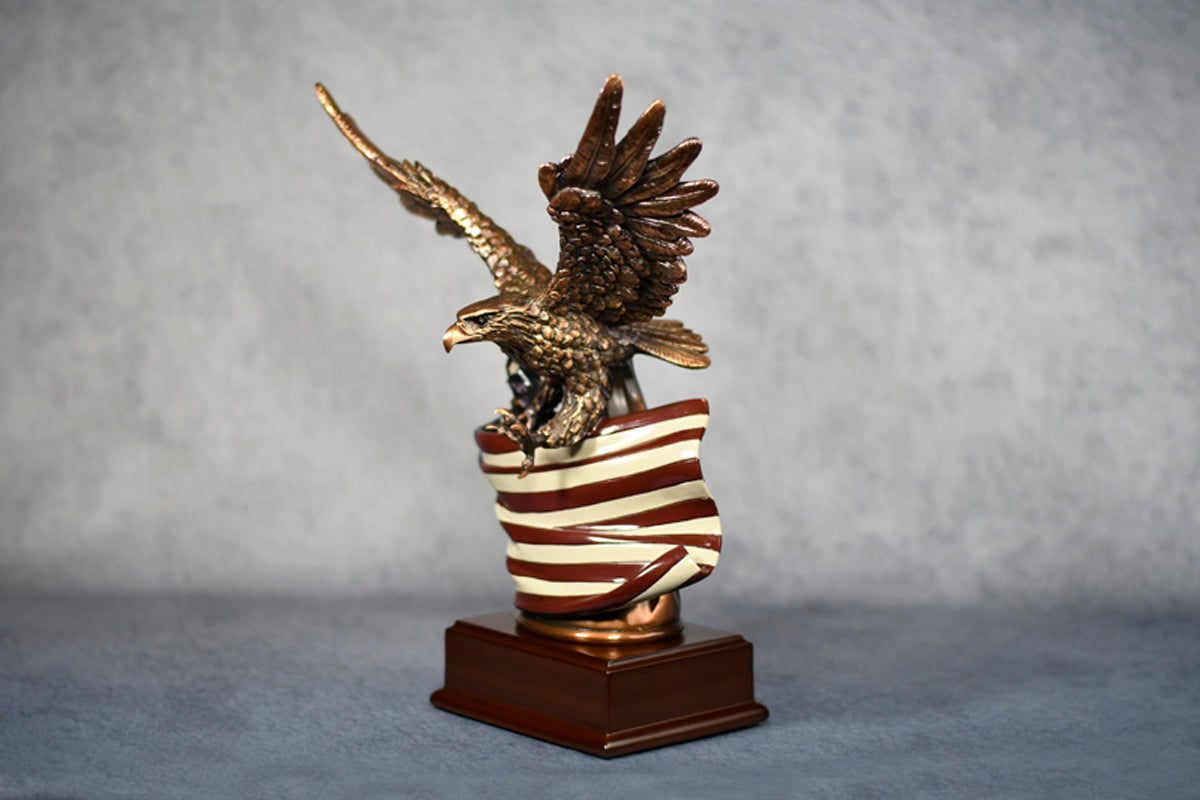 Eagle in Flight w/American Flag - Monarch Trophy Studio