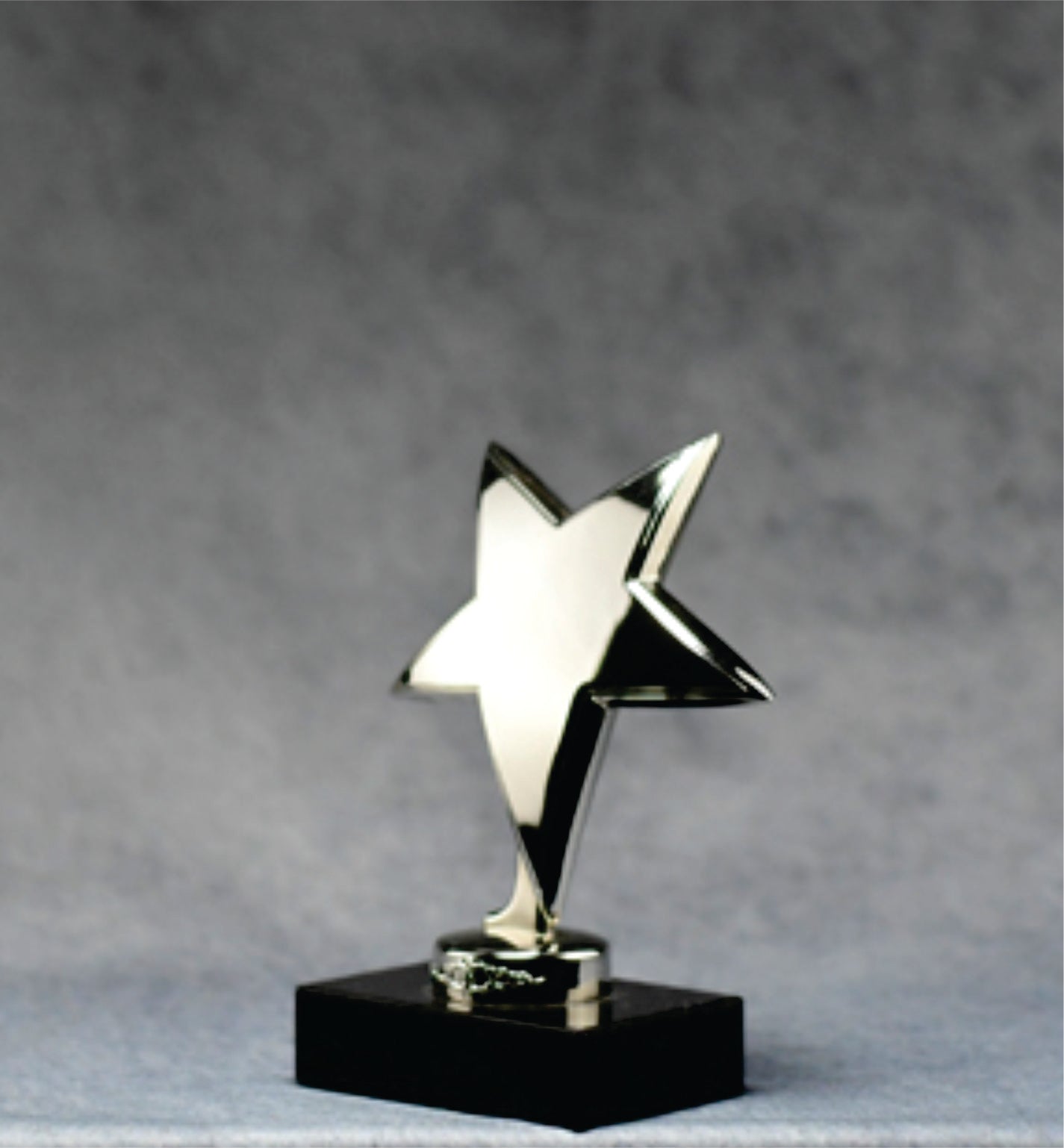 Metal Star w/Low Base - Monarch Trophy Studio