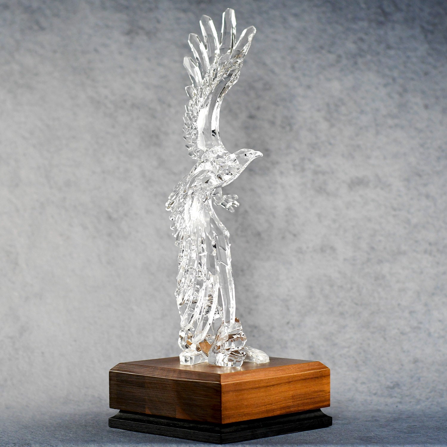 Acrylic Soaring Eagle - Monarch Trophy Studio