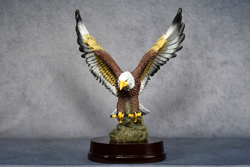 Eagle In Flight w/ Wood Base - Monarch Trophy Studio