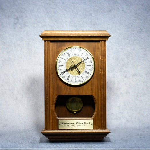 Clock Wall w/Pendulum/Plate - Monarch Trophy Studio