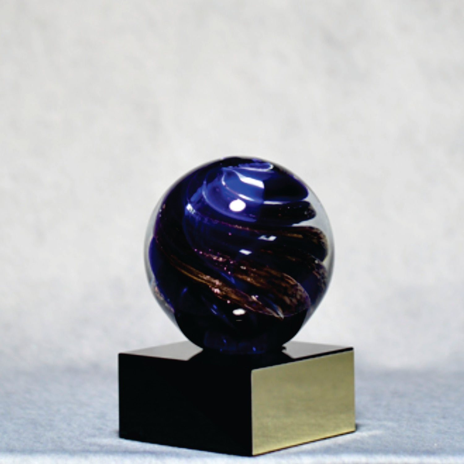 Art Glass Round Blue/Gold - Monarch Trophy Studio