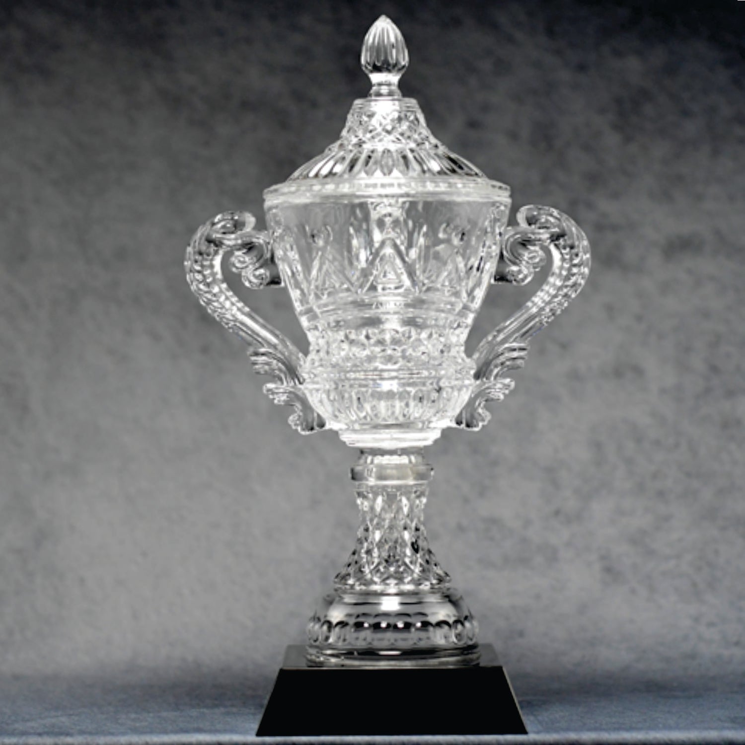 Crystal Vase w/Black Base - Monarch Trophy Studio